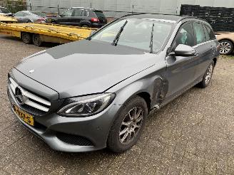 Coche accidentado Mercedes C-klasse 200 Diesel Stationcar Ambition 2017/3