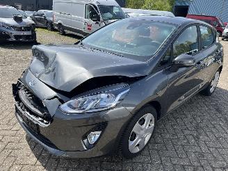 krockskadad bil auto Ford Fiesta 1.0   HB 2020/1