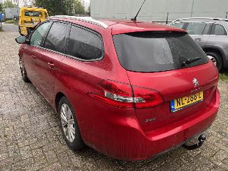 Peugeot 308 SW  1.2 PureTech Style picture 6