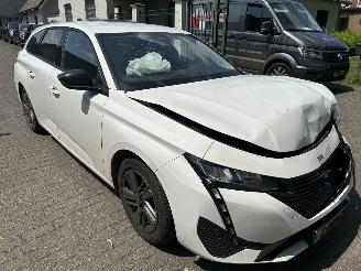 Peugeot 308 SW 1.2 PureTech Active Pack Business picture 3