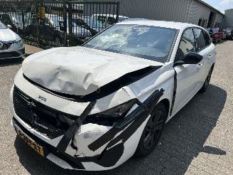 škoda osobní automobily Peugeot 308 SW 1.2 PureTech Active Pack Business 2023/2