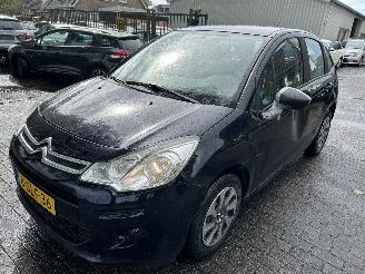 Damaged car Citroën C3 1.0 VTI  Attraction 2013/10