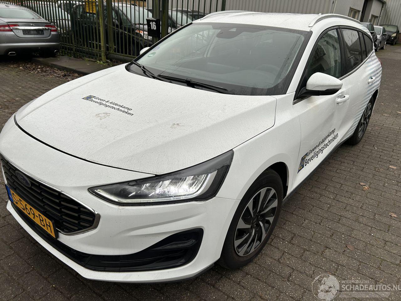 Ford Focus 1.0 EcoBoost Hybrid Titanium  Stationcar