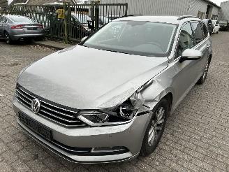 Coche accidentado Volkswagen Passat Stationcar 1.4 TSI  Automaat Connected 2017/2