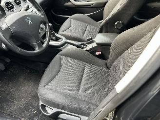 Peugeot 308 SW 1.6 VTI  X-Line picture 4