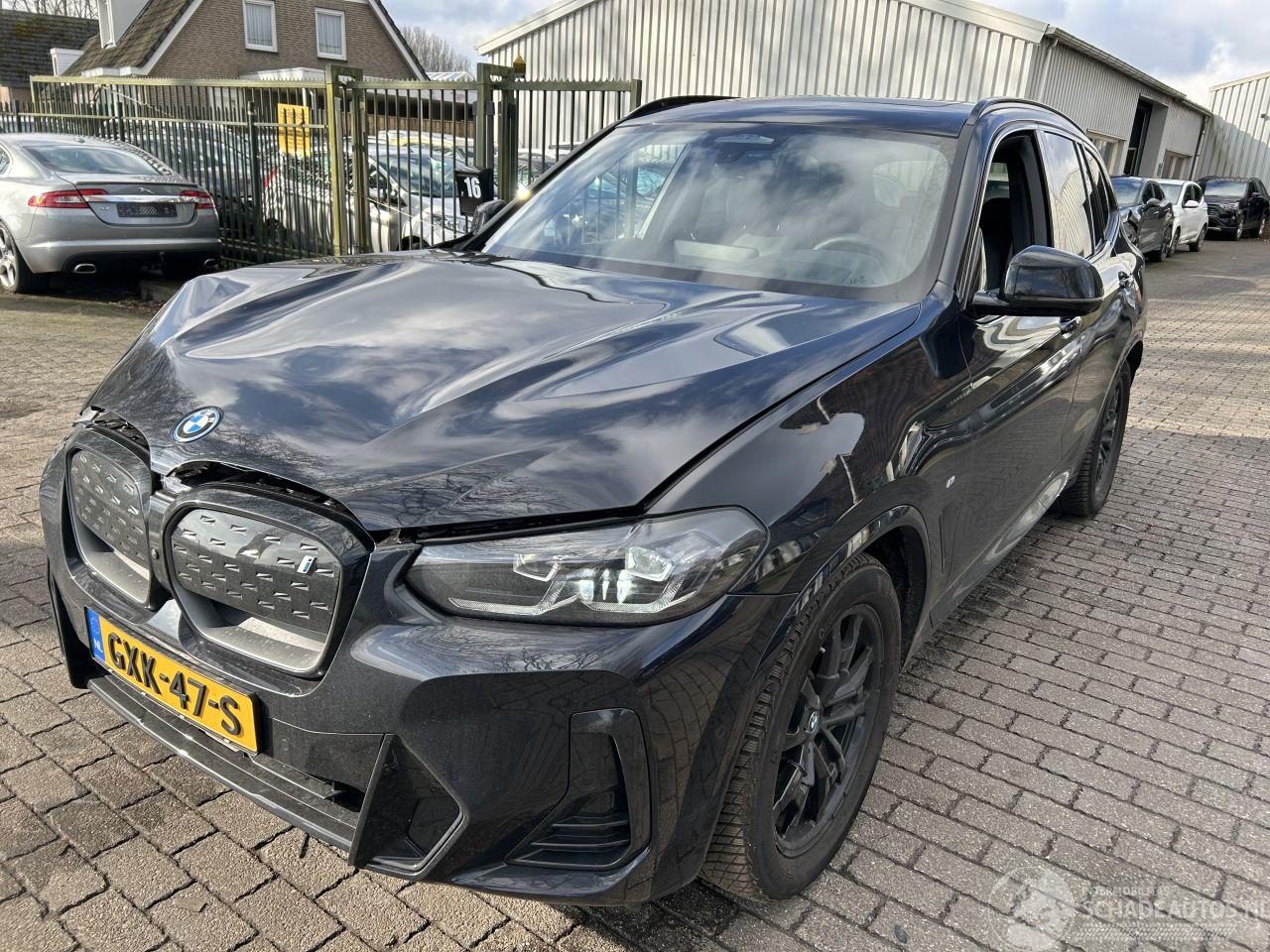 BMW iX3 High Executive Edition  3355 Km  ( nw prijs 78000,00 )  Leer- Panoramadak
