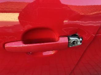 Peugeot 108 1.0 picture 9