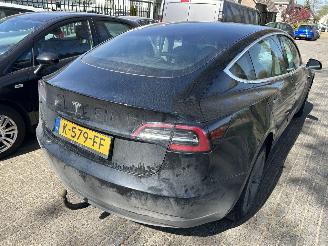 Tesla Model 3 Standard Range Plus RWD picture 4