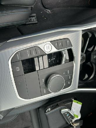 BMW 3-serie 320e Touring Automaat  ( Nieuw Prijs 66500,00 ) picture 17