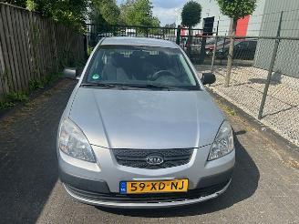 Kia Rio 1.4  X-pect   5 Drs picture 3