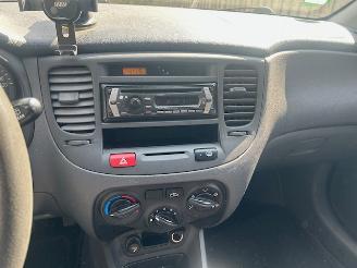 Kia Rio 1.4  X-pect   5 Drs picture 11