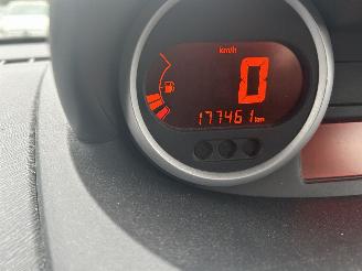 Renault Twingo 1.2-16V  Collection picture 9