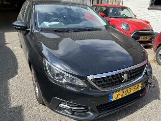 Peugeot 308 SW  1.2 PureTech  Bluelease Active picture 3