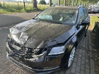 skadebil auto Skoda Octavia Stationcar 1.5 TSI  Automaat Greentech Style Business 2019/10