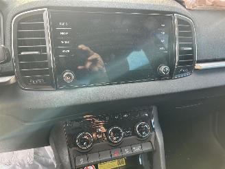 Skoda Karoq 1.0  TSI  Greentech Business Edition picture 8