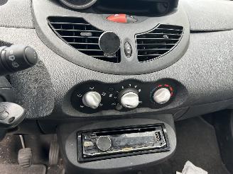 Renault Twingo 1.2-16V Authentique picture 7
