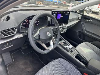Seat Leon SportsTourer  1.5 Hybird Automaat  ( 1283 KM ) picture 15