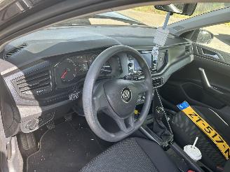 Volkswagen Polo 1.0 MPI  Comfortline picture 12