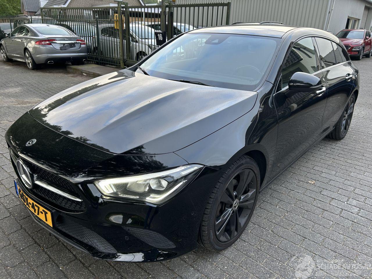 Mercedes Cla-klasse 200 D  Shooting Break  Automaat