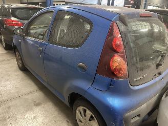 Peugeot 107 1.0 Accent  5 Drs-Airco picture 7
