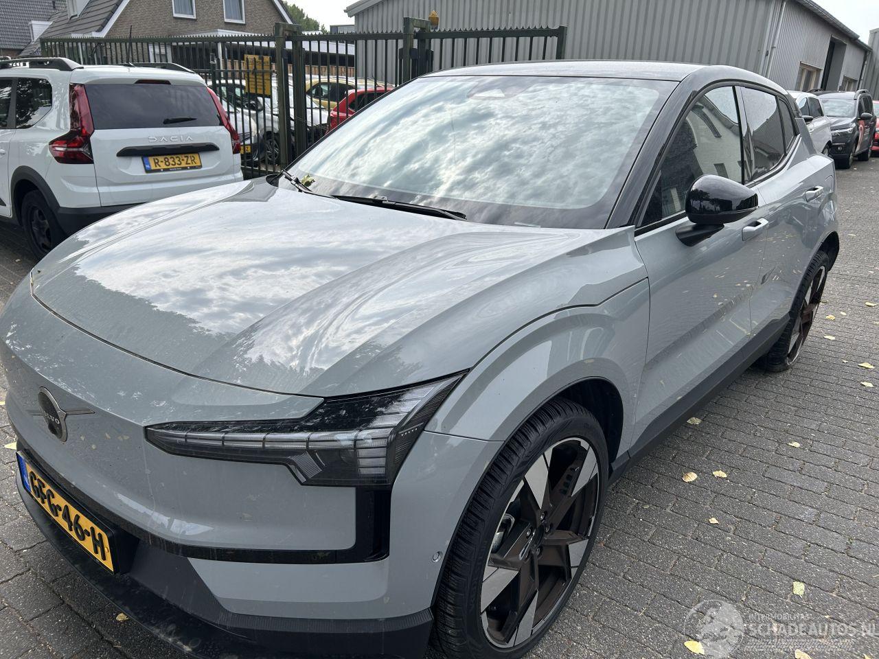 Volvo EX30 200 KW Single Motor Extend Range Ultra