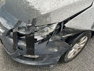 Opel Astra 1.4 Edition  5 Drs picture 2