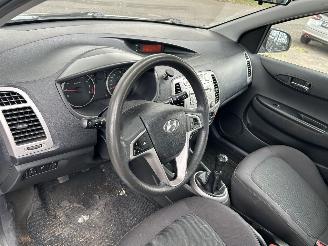Hyundai I-20 1.2   5 Drs picture 12