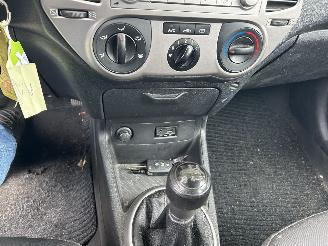 Hyundai I-20 1.2   5 Drs picture 11