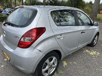Hyundai I-20 1.2   5 Drs picture 4