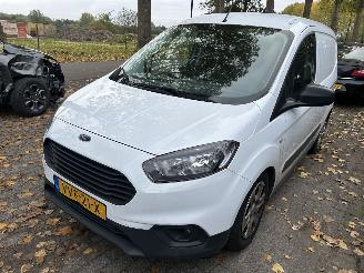 skadebil bedrijf Ford Transit Courier Van 1.5 TDCI 2023/4