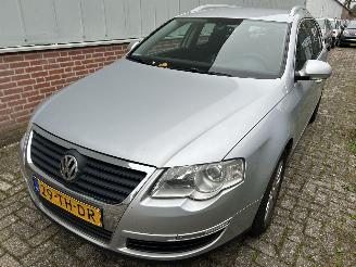 Auto incidentate Volkswagen Passat Stationcar  2.0 2006/9