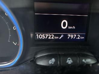 Peugeot 2008 1.6 VTI Feline picture 12