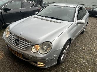 Coche accidentado Mercedes C-klasse Sportcoupe 160   ( 120613 Km ) 2005/8