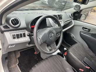 Nissan Pixo 1.0 Acenta picture 9