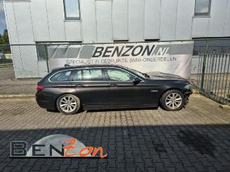 BMW 5-serie 5 serie Touring (F11), Combi, 2009 / 2017 520d xDrive 16V picture 2