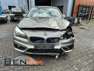 Vrakbiler auto BMW 2-serie 2 serie Active Tourer (F45), MPV, 2013 / 2021 218i 1.5 TwinPower Turbo 12V 2014/11