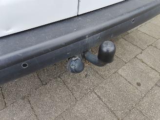 Volkswagen Transporter 2.0TDI AUT. 3persoons Highline Navi Clima picture 17