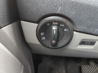 Volkswagen Transporter 2.0TDI AUT. 3persoons Highline Navi Clima picture 28