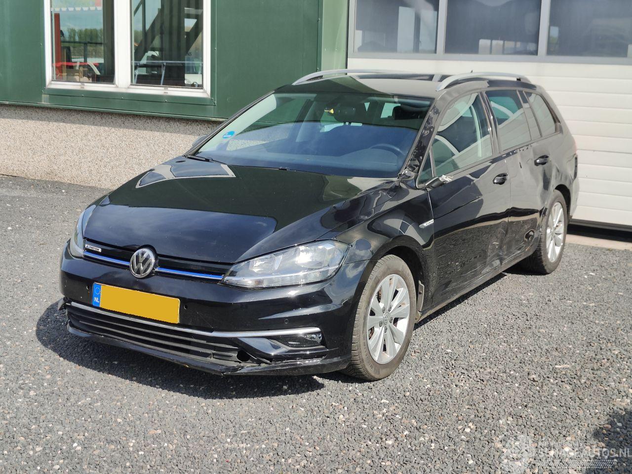 Volkswagen Golf 1.5 TSI Comfortline Navi Clima Cruise