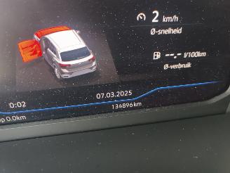 Volkswagen T-Roc 1.5 TSI R-line automaat picture 11