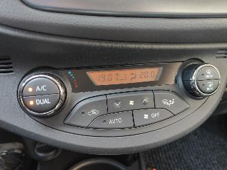 Toyota Yaris 1.0 Aspiration Clima Cruise picture 8