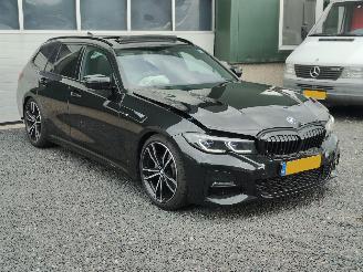 BMW 3-serie Touring 320e M-Pakket Aut. picture 3