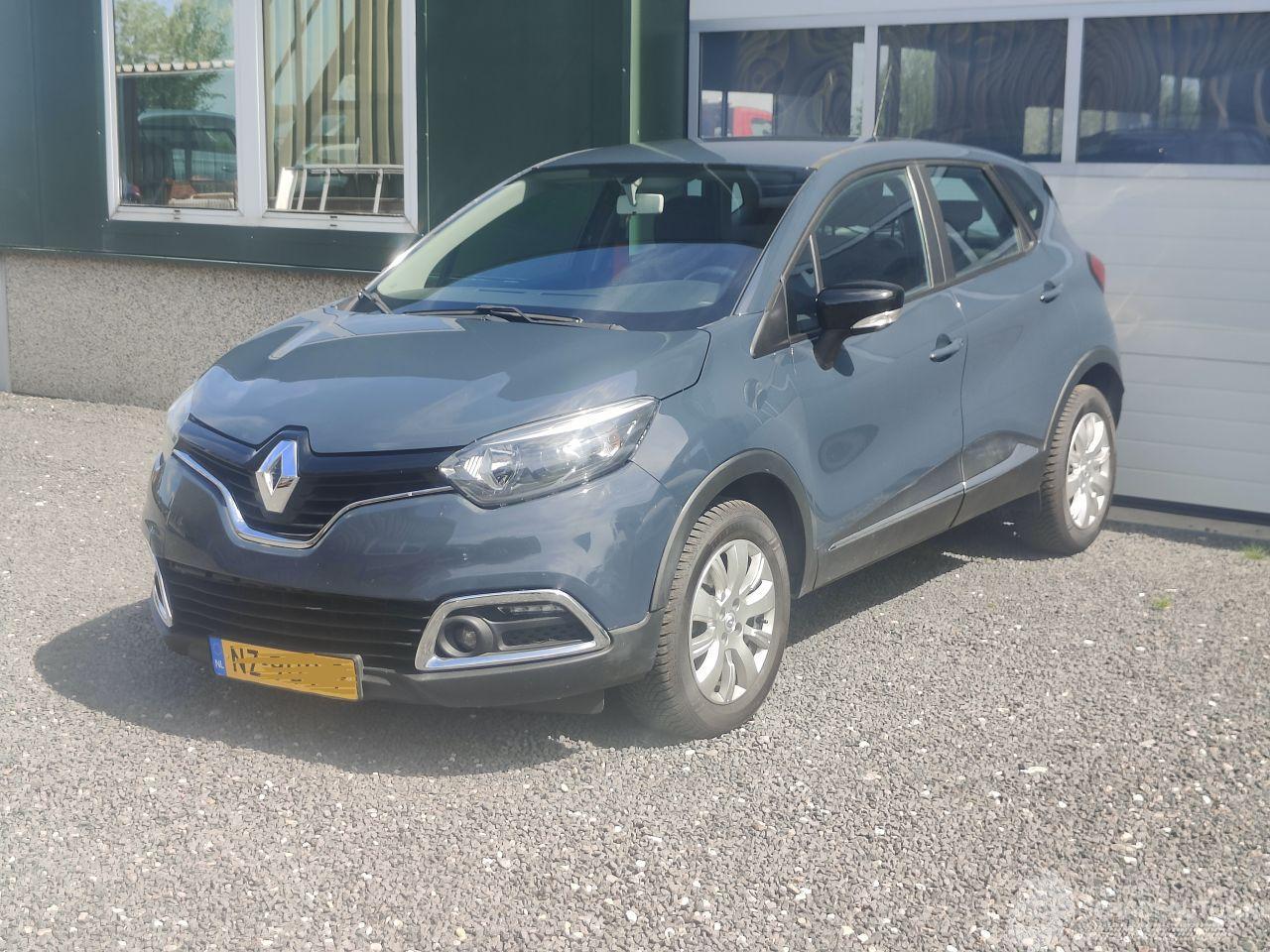 Renault Captur 0.9 TCe Expression Navi