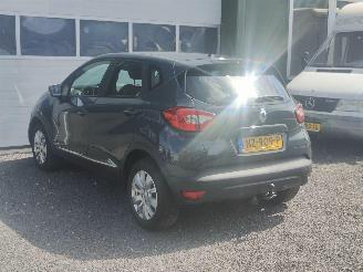 Renault Captur 0.9 TCe Expression Navi picture 7