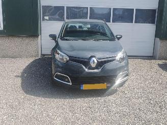 Renault Captur 0.9 TCe Expression Navi picture 2