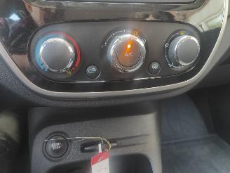 Renault Captur 0.9 TCe Expression Navi picture 22