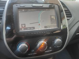 Renault Captur 0.9 TCe Expression Navi picture 11