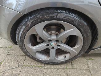 Alfa Romeo 159 1.9 JTS Distinctive Clima Leer picture 15