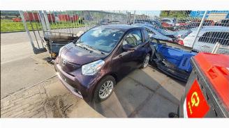 demontáž osobní automobily Toyota iQ  2011