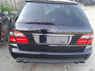 Coche siniestrado Mercedes E-klasse E Combi (S211), Combi, 2003 / 2009 6.2 E-63 AMG V8 32V 2007